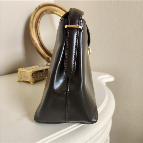 NWOT Toteme T-Lock leather shoulder bag in dark brown - Picture 7 of 12